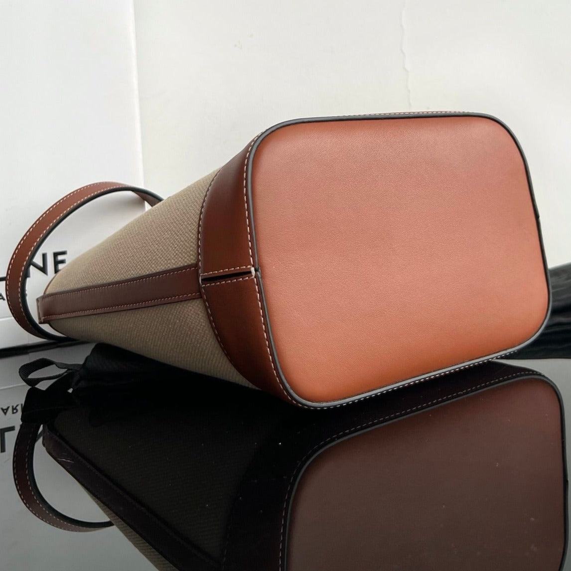 BUCKET CUIR TRIOMPHE 24 BEIGE BROWN CALFSKIN