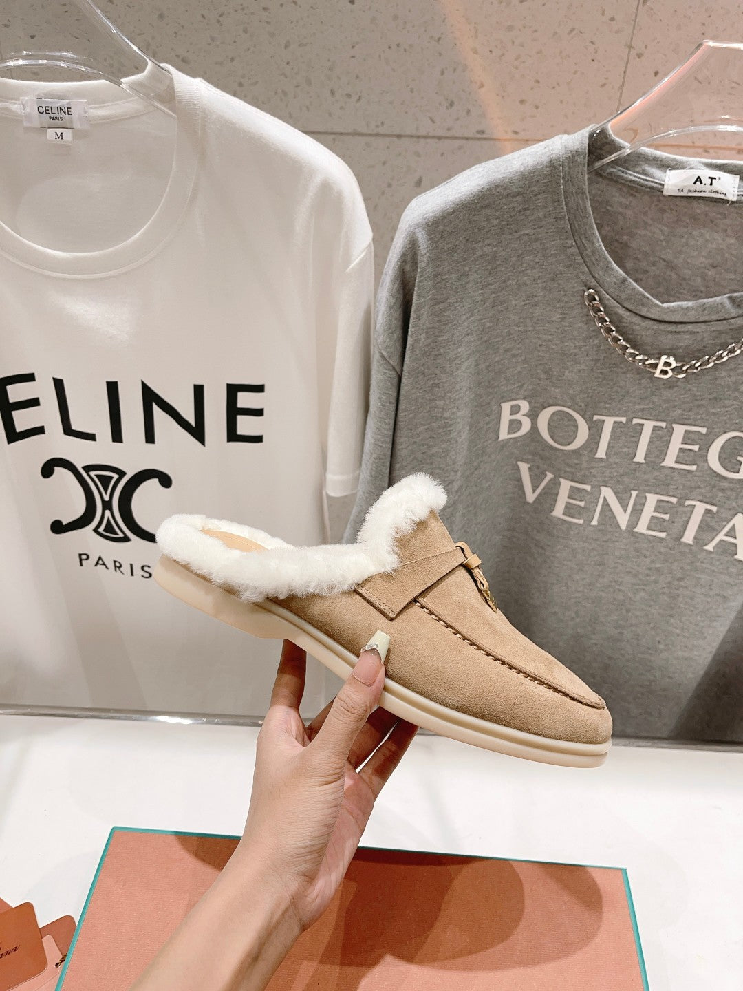 LP CHARMS WALK BABOUCHE LOAFERS CAMEL FLEECE