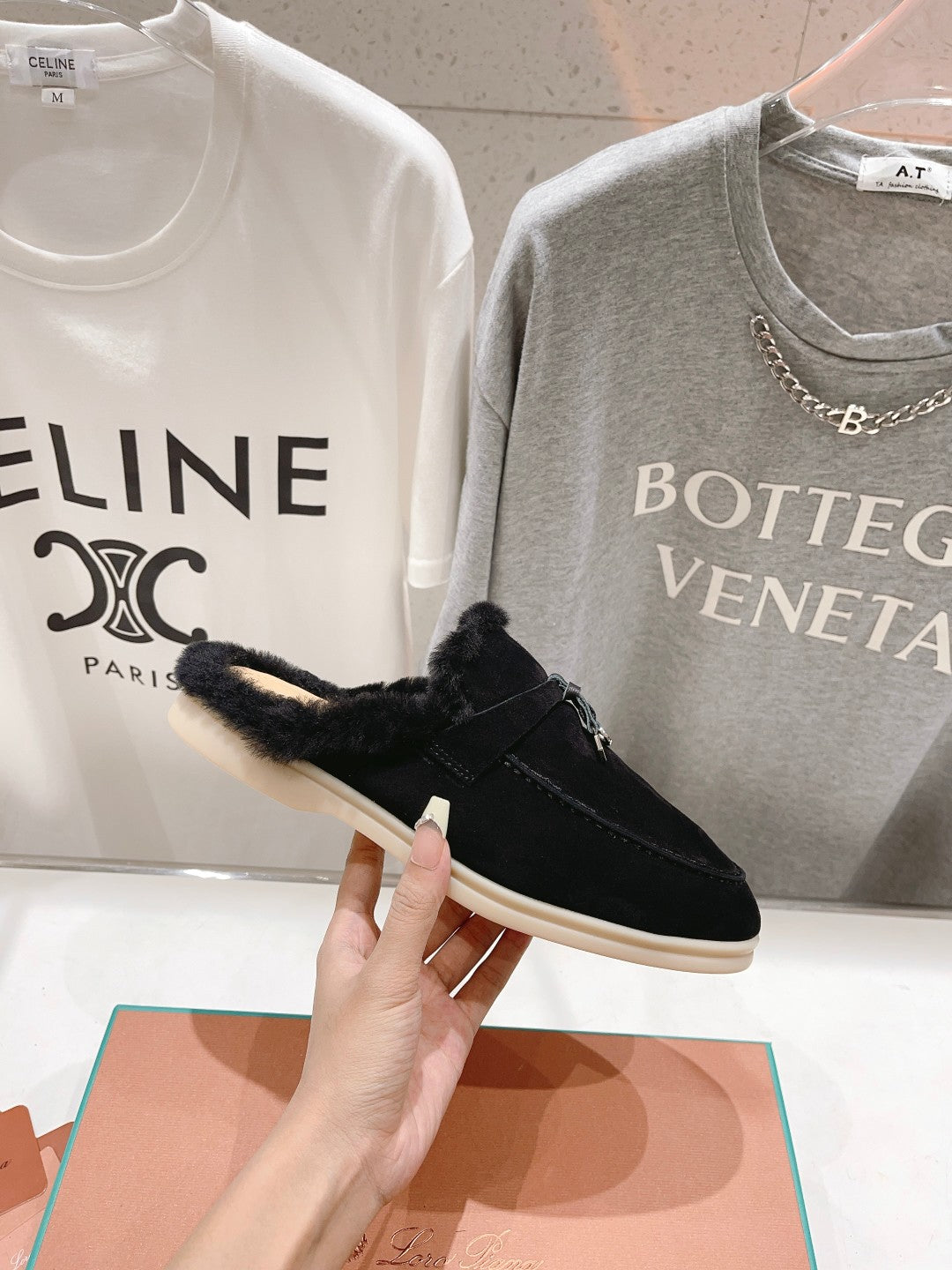 LP CHARMS WALK BABOUCHE LOAFERS BLACK FLEECE