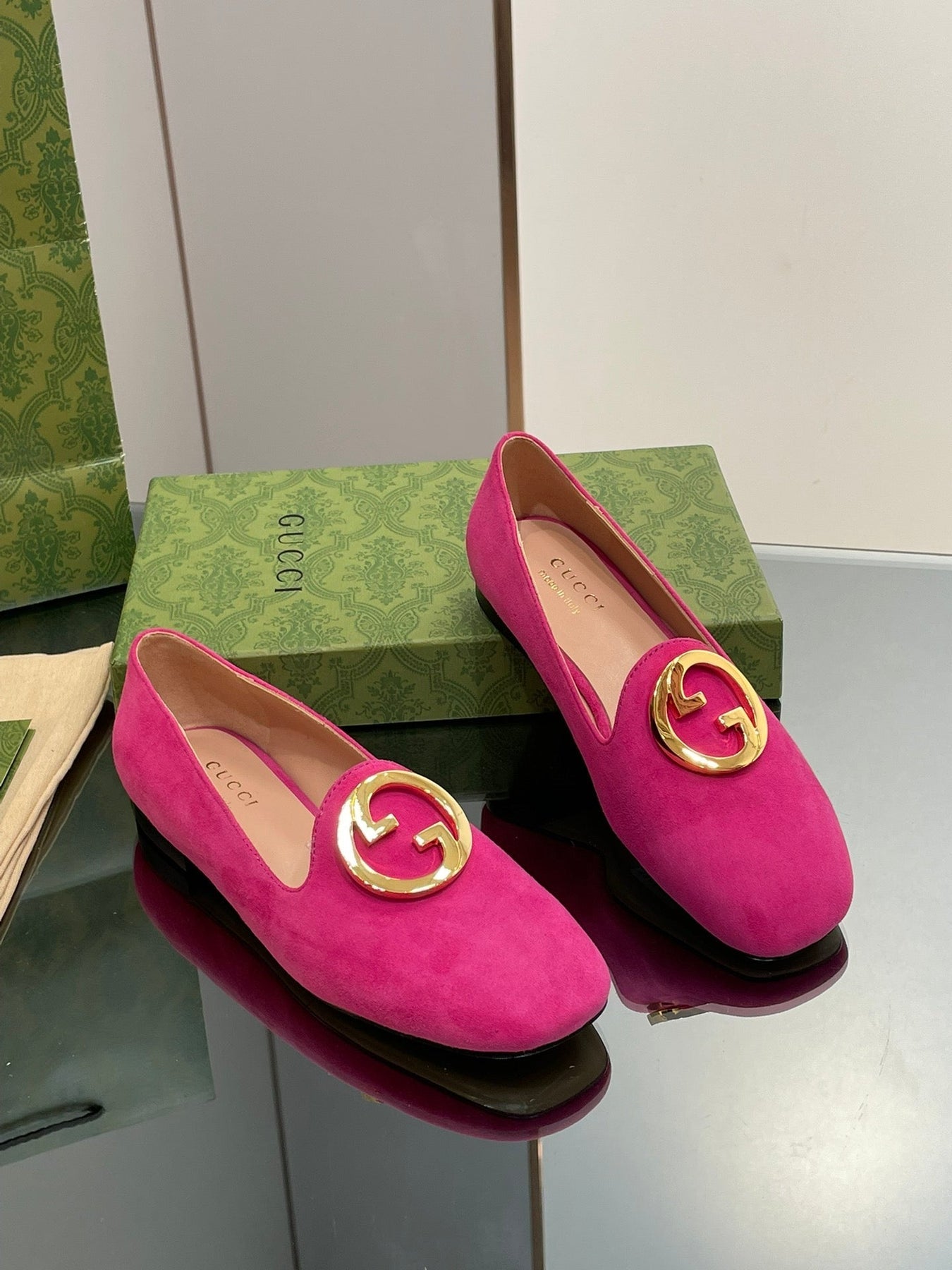 BLONDIE LOGO-PLAQUE LOAFERS IN FUSCIA PINK SUEDE WITH GOLD HARDWARE