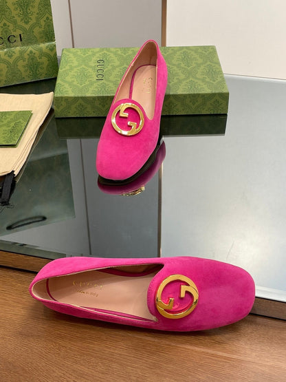 BLONDIE LOGO-PLAQUE LOAFERS IN FUSCIA PINK SUEDE WITH GOLD HARDWARE