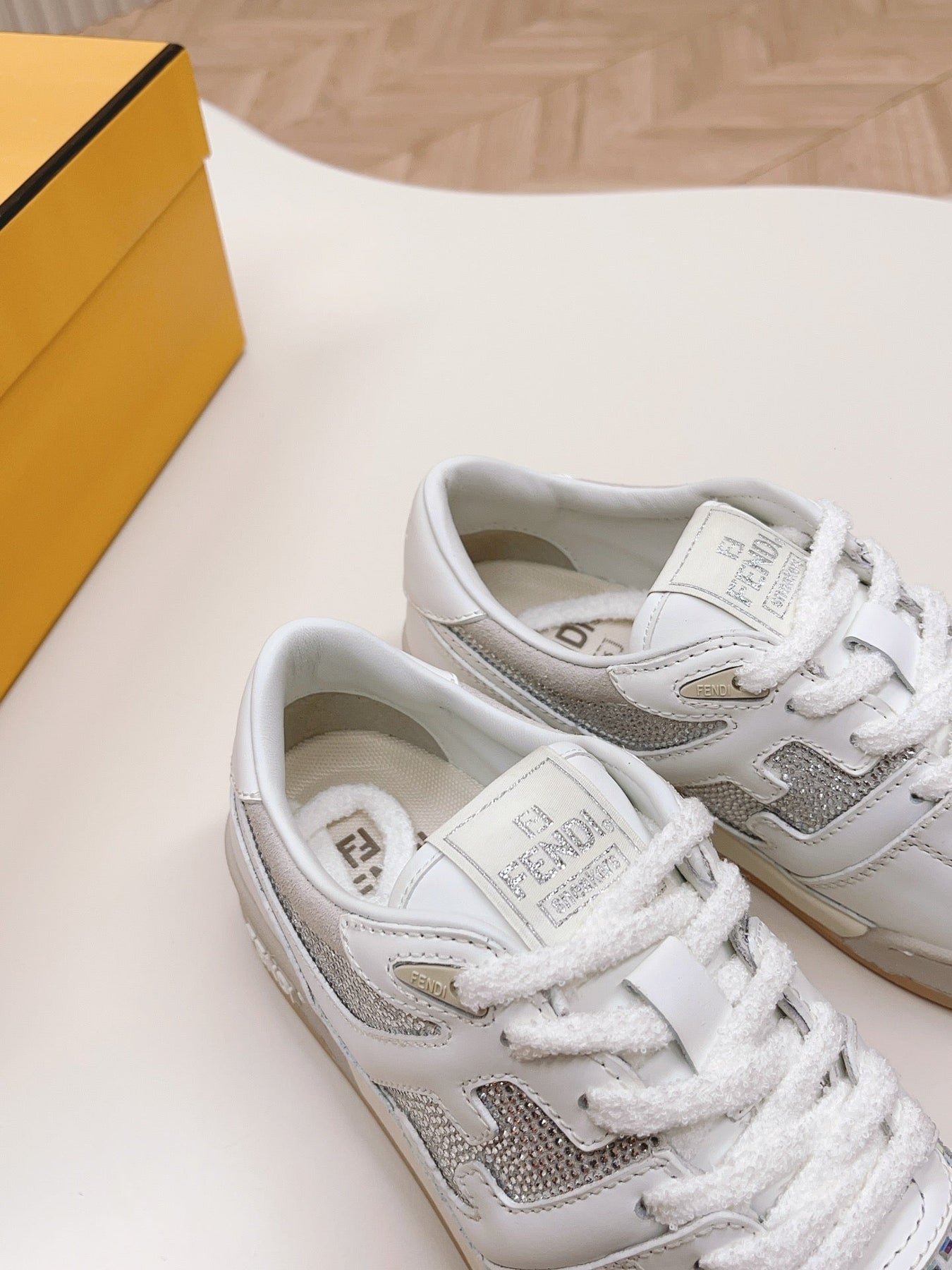 FENDI CASUAL SNEAKER IN WHITE CALFSKIN ATTACH RHINSTONES