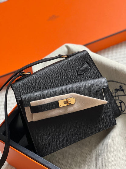 KELLY DESORDRE 20 IN BLACK EPSOM LEATHER WITH GOLD HARDWARE