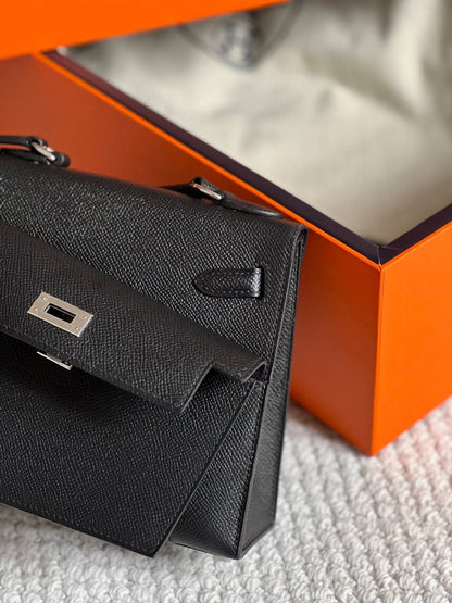 KELLY DESORDRE 20 IN BLACK EPSOM LEATHER WITH SILVER HARDWARE