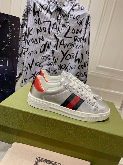 GG ACE GG SUPREME TRAINER SILVER CALFSKIN