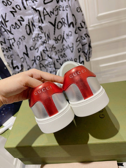 GG ACE GG SUPREME TRAINER SILVER CALFSKIN