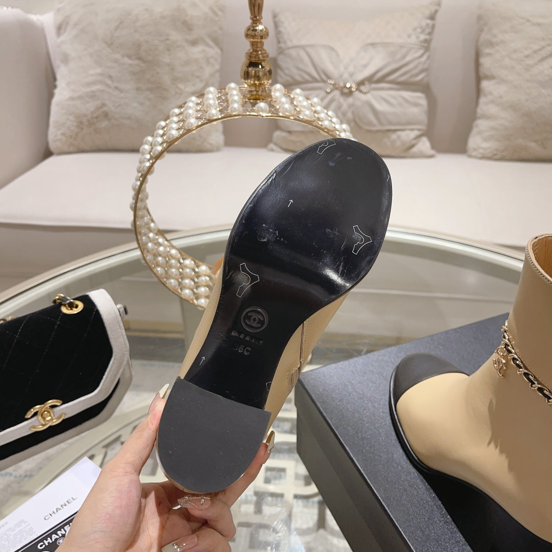 MID-HEEL ANKLE BOOTS IN TORTILLA BROWN SMOOTH CALFSKIN