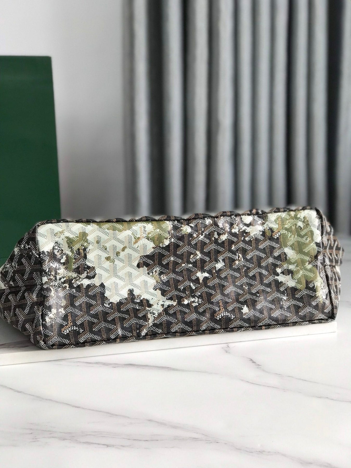 SAINT LOUIS PM BAG 34 IN GREEN MIX BLACK GOYARDINE CANVAS