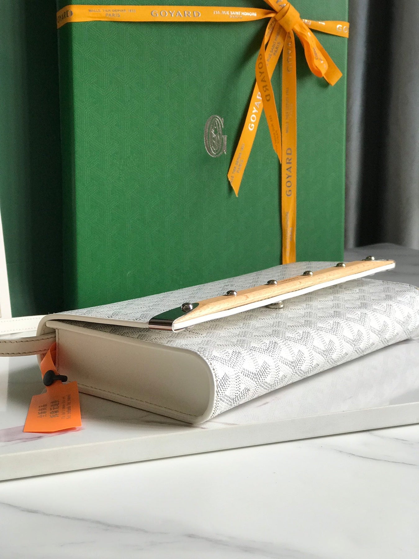 MONTE-CARLO PM CLUTCH 25 IN WHITE GOYARDINE CANVAS