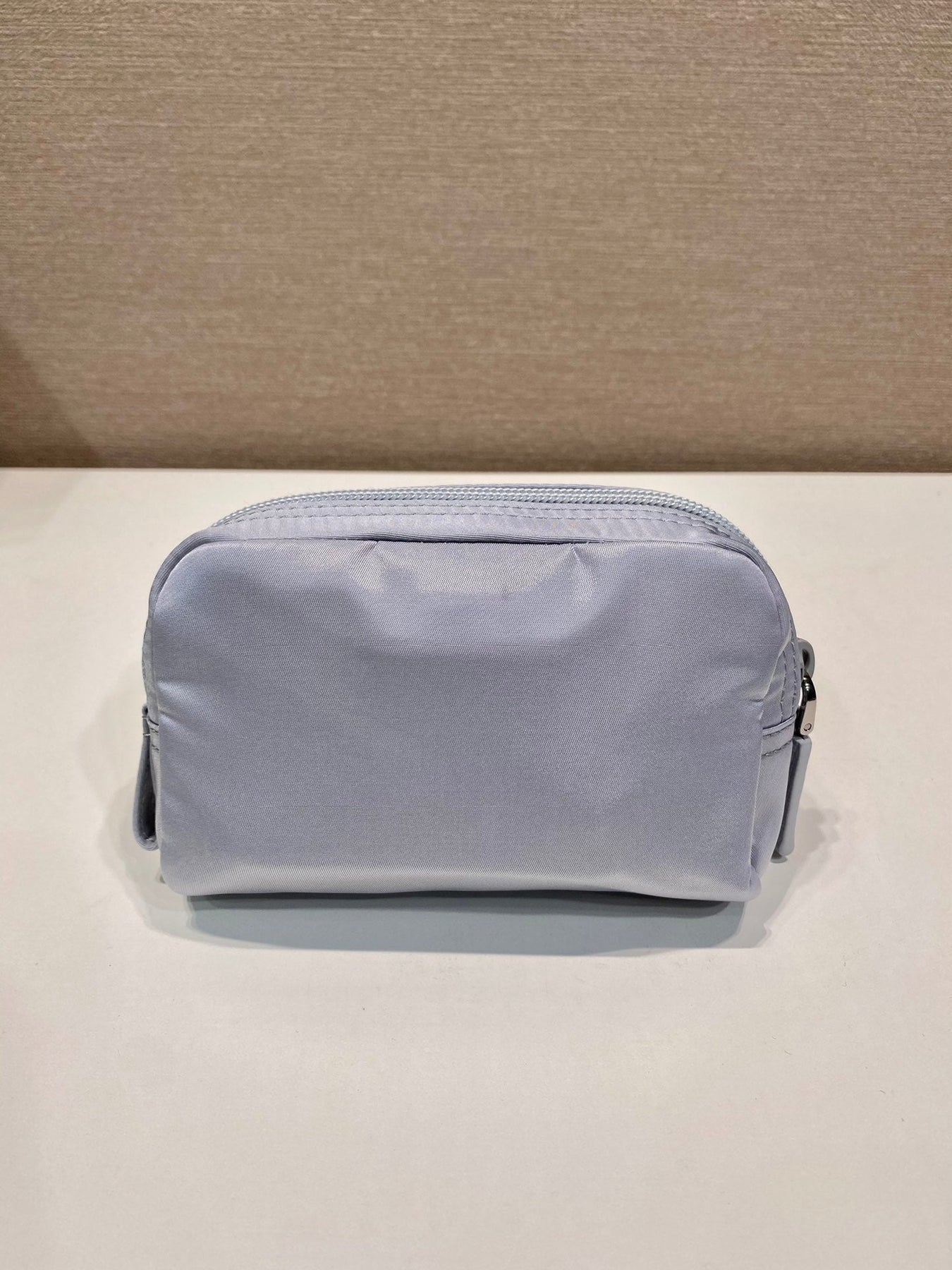 PRA CLUTCH 12 IN LIGHT GREY RE-NYLON