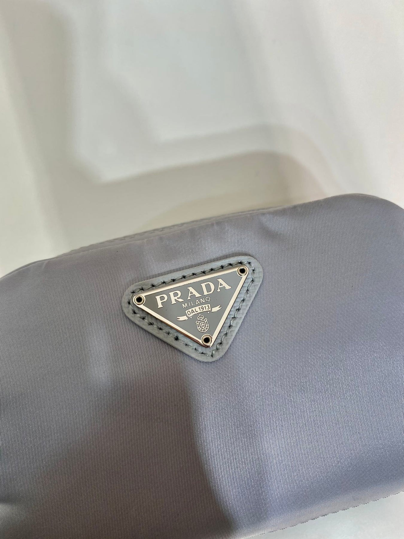 PRA CLUTCH 12 IN LIGHT GREY RE-NYLON