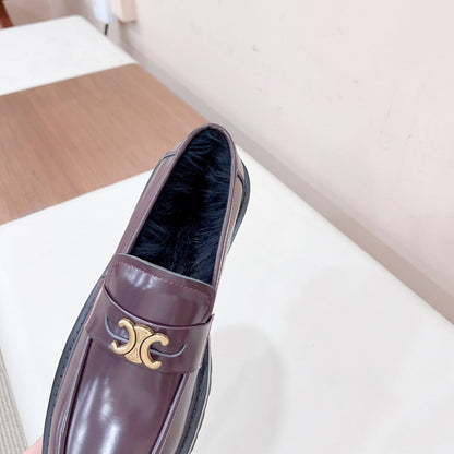 MARGARET LOAFER WITH TRIOMPHE CHAIN IN POLISHED BULL DEEP BROWN