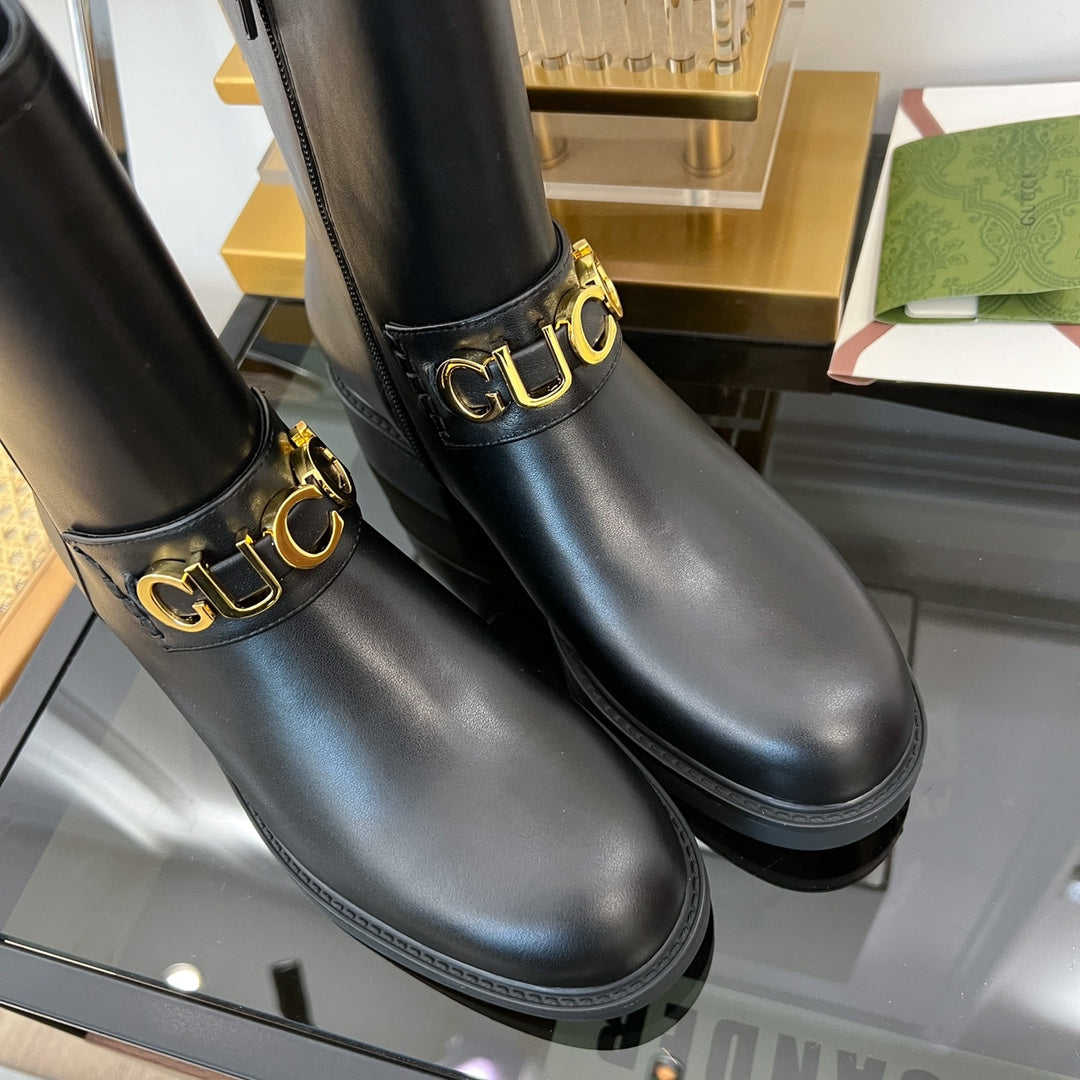 GG CLASSIC LOGO ANKLE BOOTS IN BLACK CALFSKIN