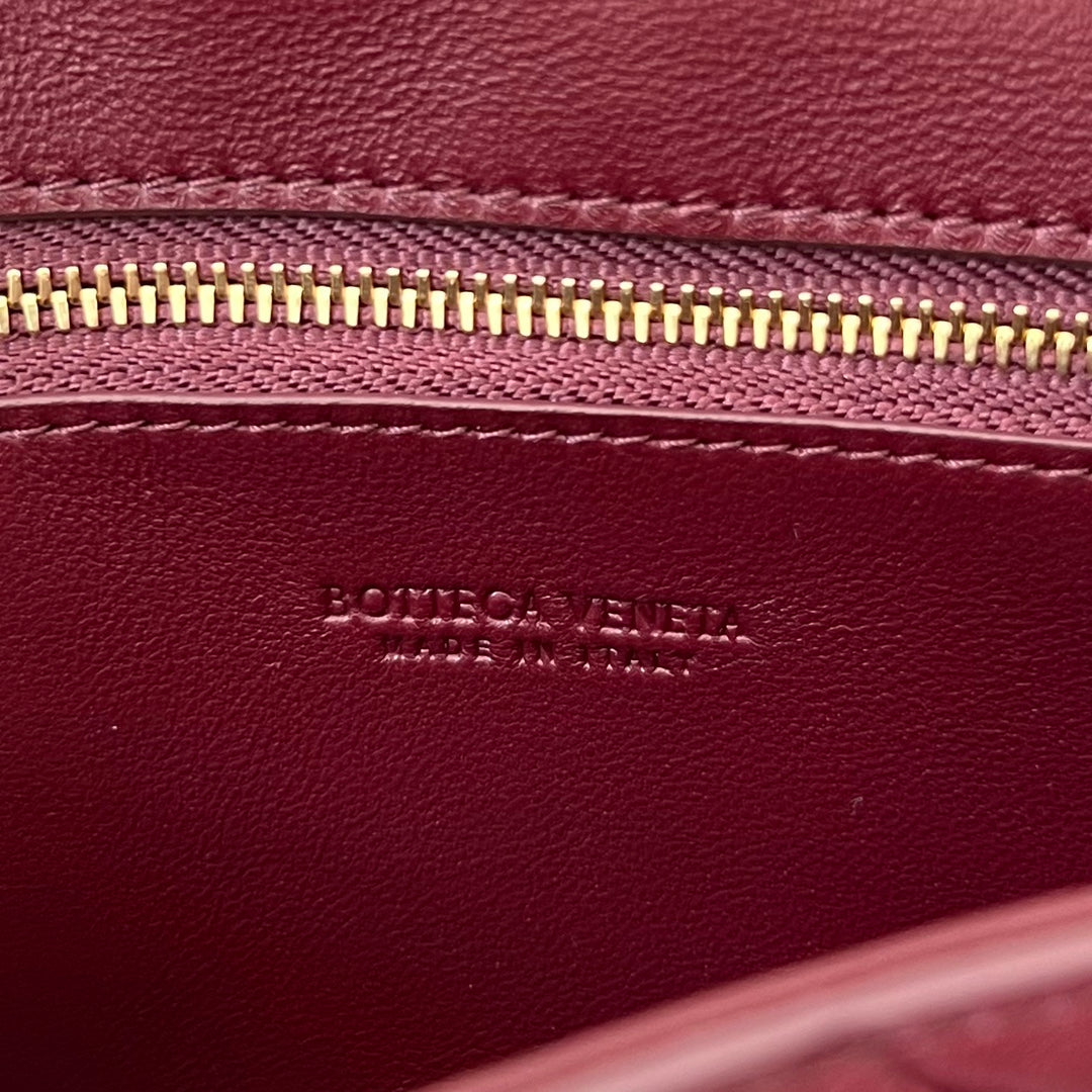 ANDIAMO 21 IN BURGUNDY RED LAMBSKIN