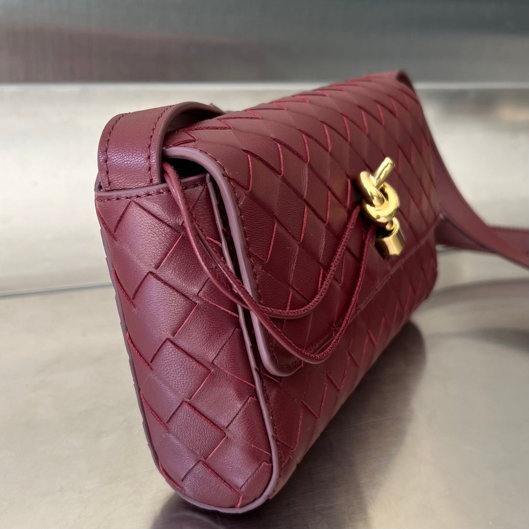 ANDIAMO 21 IN BURGUNDY RED LAMBSKIN