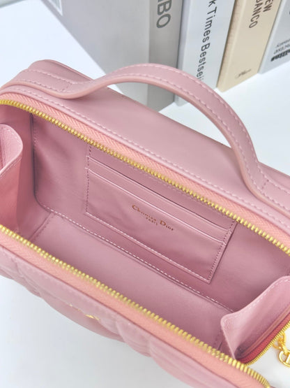 CARO BOX 19 IN LIGHT PINK CALFSKIN