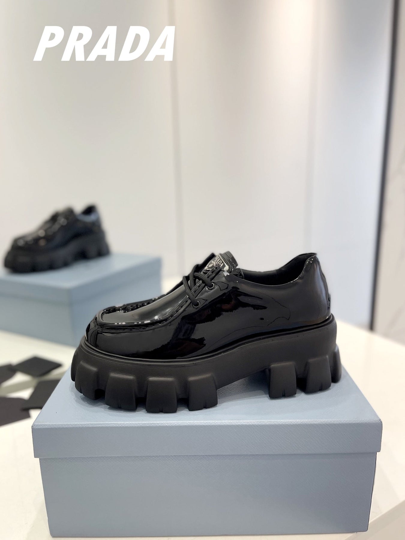 PRA MONOLITH LACE-UP LOAFERS GLOSSY BLACK CALFSKIN