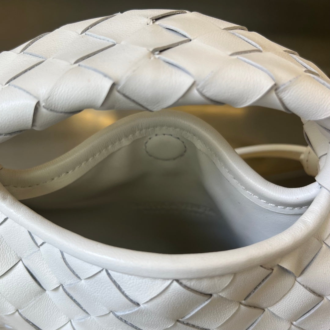 MINI HOP 25 IN WHITE CALFSKIN