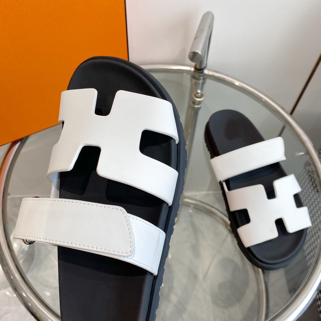 Chypre Sandal White Mastic Calfskin Leather