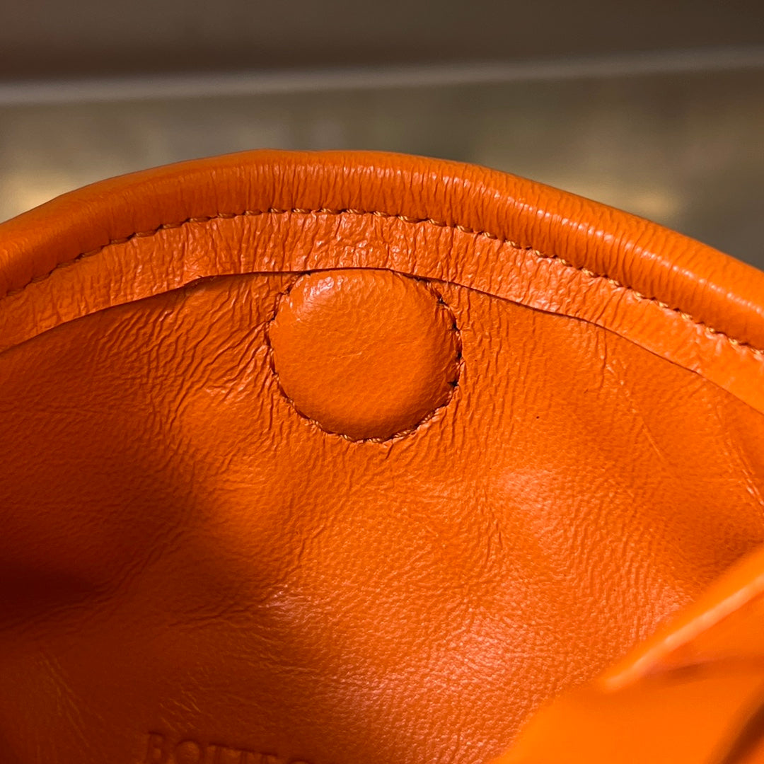 MINI HOP 25 IN FIRE ORANGE CALFSKIN