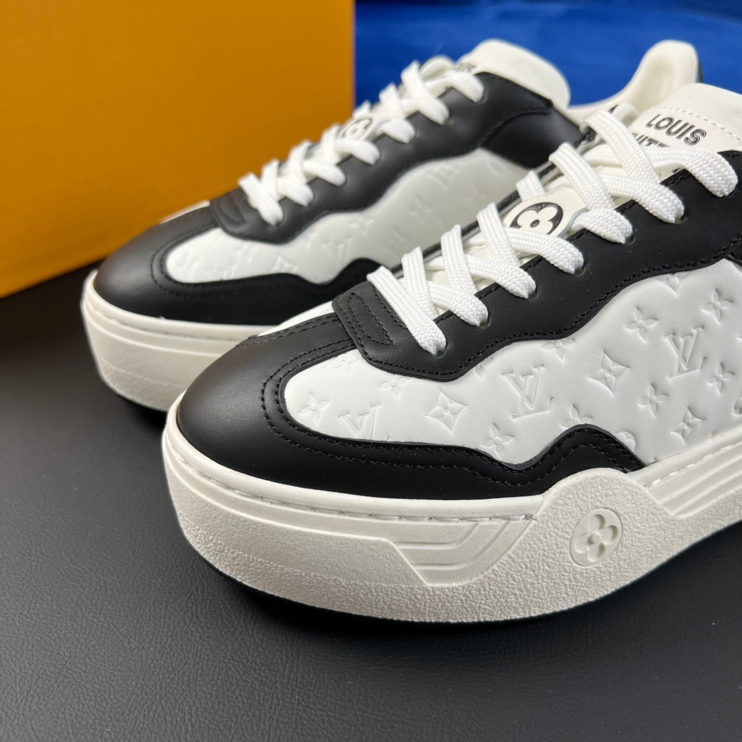 LV GROOVY SNEAKER BLACK WHITE