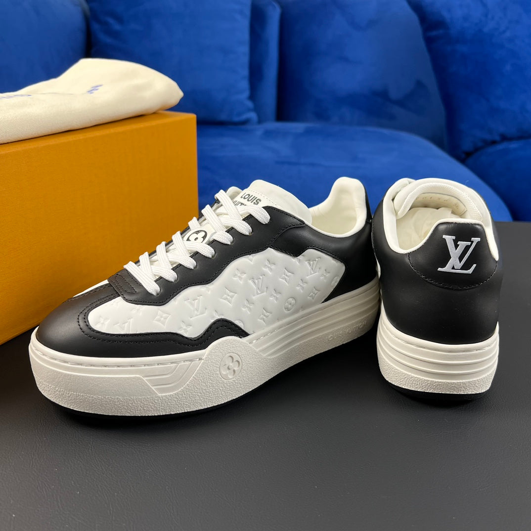 LV GROOVY SNEAKER BLACK WHITE