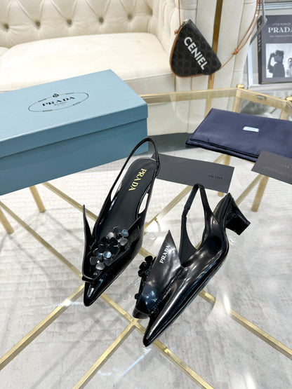 MEDIUM HEEL SLINGBACK ATTACHED CREATIVE FLOWERS IN BLACK PATENT CALFSKIN