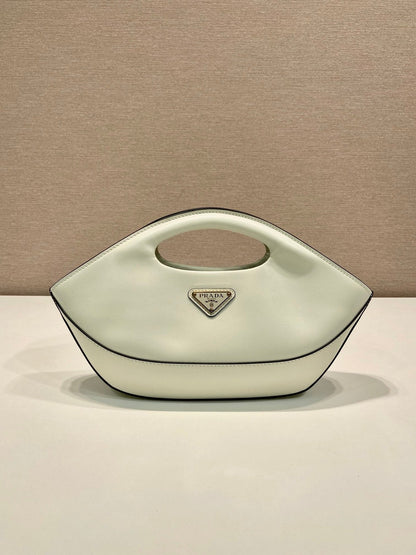 DUMPLING BAG 30 IN WHTE CALFSKIN