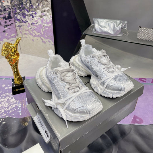 3XL SNEAKER IN SILVER MIX WHITE MESH AND POLYURETHANE