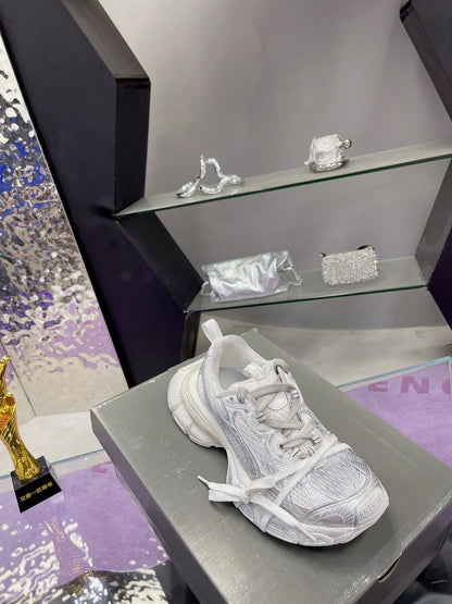 3XL SNEAKER IN SILVER MIX WHITE MESH AND POLYURETHANE