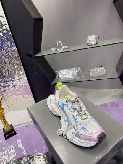 3XL SNEAKER IN WHITE PINK GRAY BLUE MESH AND POLYURETHANE