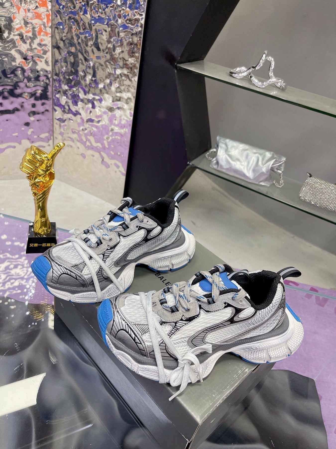 3XL SNEAKER IN WHITE GRAY BLUE MESH AND POLYURETHANE