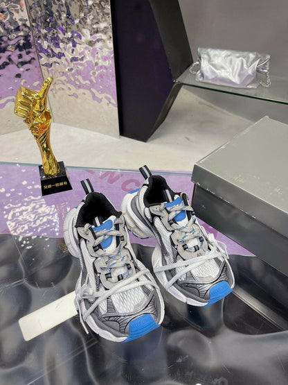 3XL SNEAKER IN WHITE GRAY BLUE MESH AND POLYURETHANE