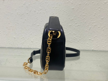 CARO BOX BAG 19 IN BLACK QUILTED MACROCANNAGE CALFSKIN