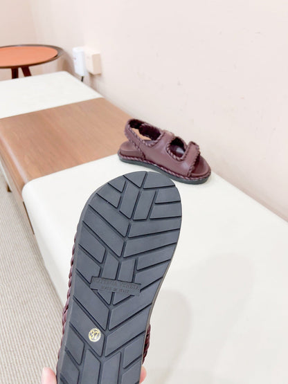 REFINED DAD SANDAL IN WINE RED LAMBSKIN