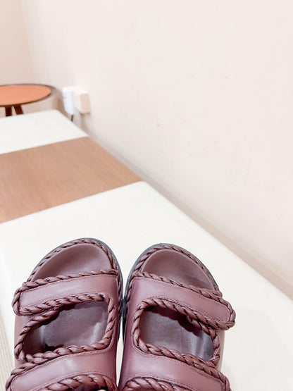 REFINED DAD SANDAL IN WINE RED LAMBSKIN