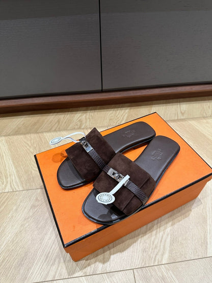 GABRIEL SANDAL CHOCOLATE SUEDE