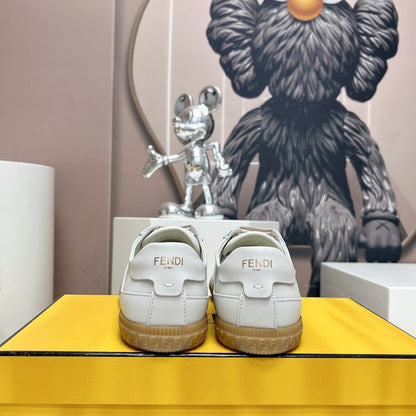 FENDI FLIGHT SNEAKER IN WHITE SUEDE AND LAMBSKIN