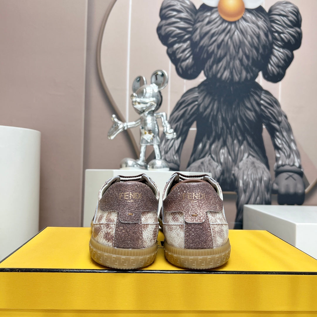 FENDI FLIGHT SNEAKER IN UMBER BROWN SUEDE AND LAMBSKIN