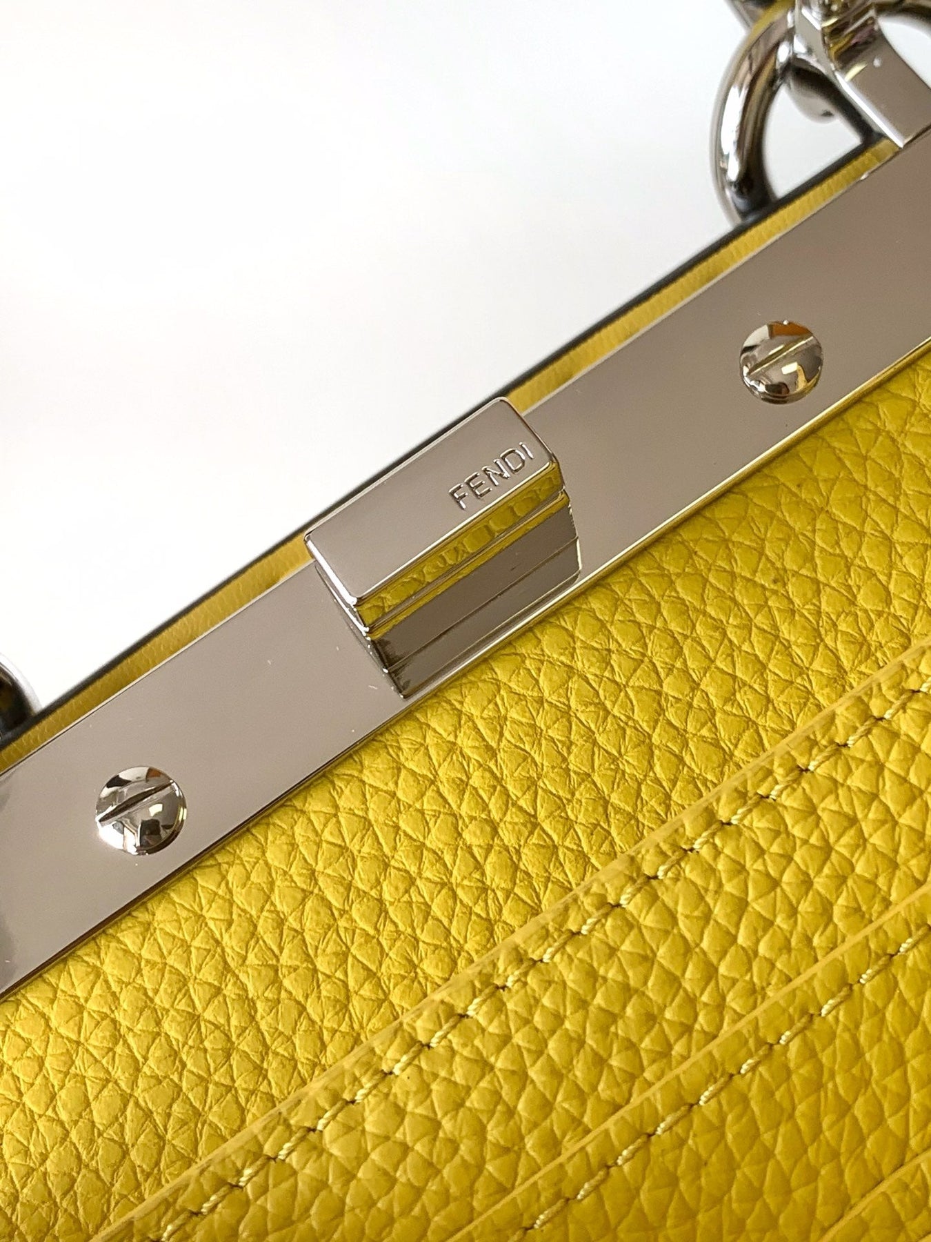 Peekaboo ISeeU Petite 20 Bag Yellow Leather Shw