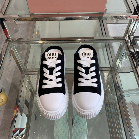 Mule Shoes Black And White Canvas