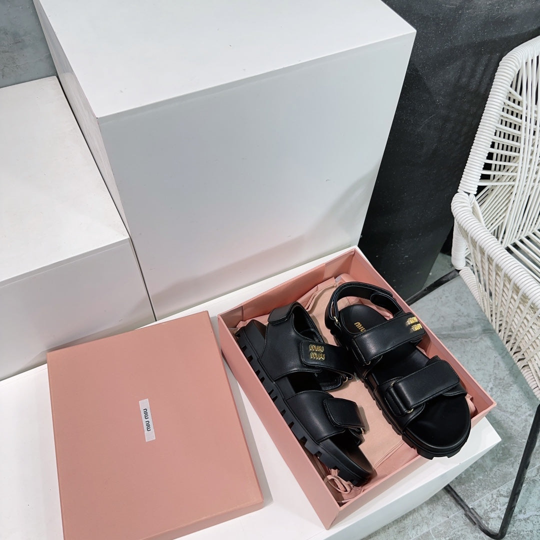 Sandals Black Sheepskin With Stylized Straps