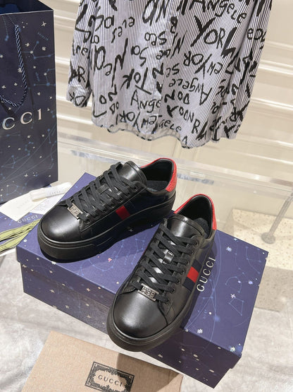 GG ACE 30 SUPREME TRAINER BLACK CALFSKIN