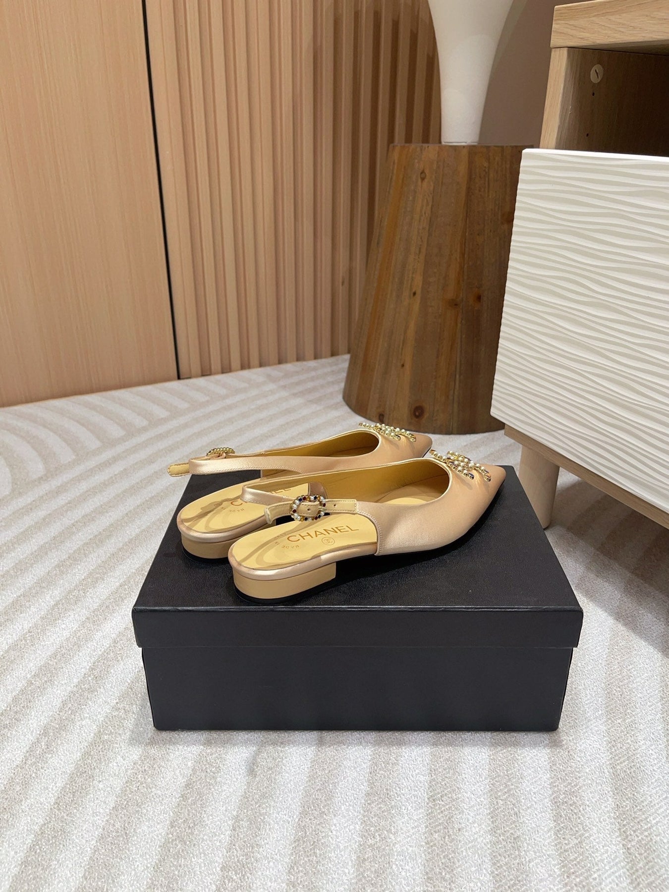 CC SLINGBACKS BEIGE CREAM SATIN AND LAMBSKIN