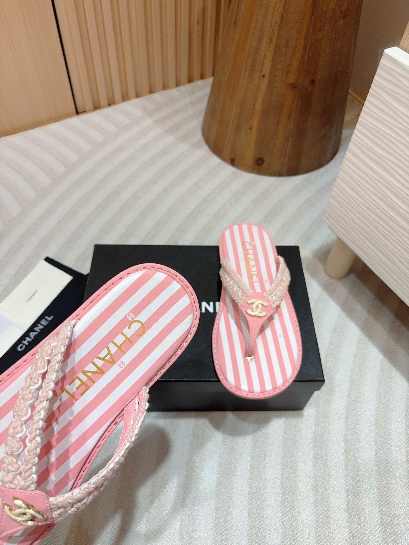 CC WOVEN FLIP FLOP WHITE MIX PINK SHEEPSKIN