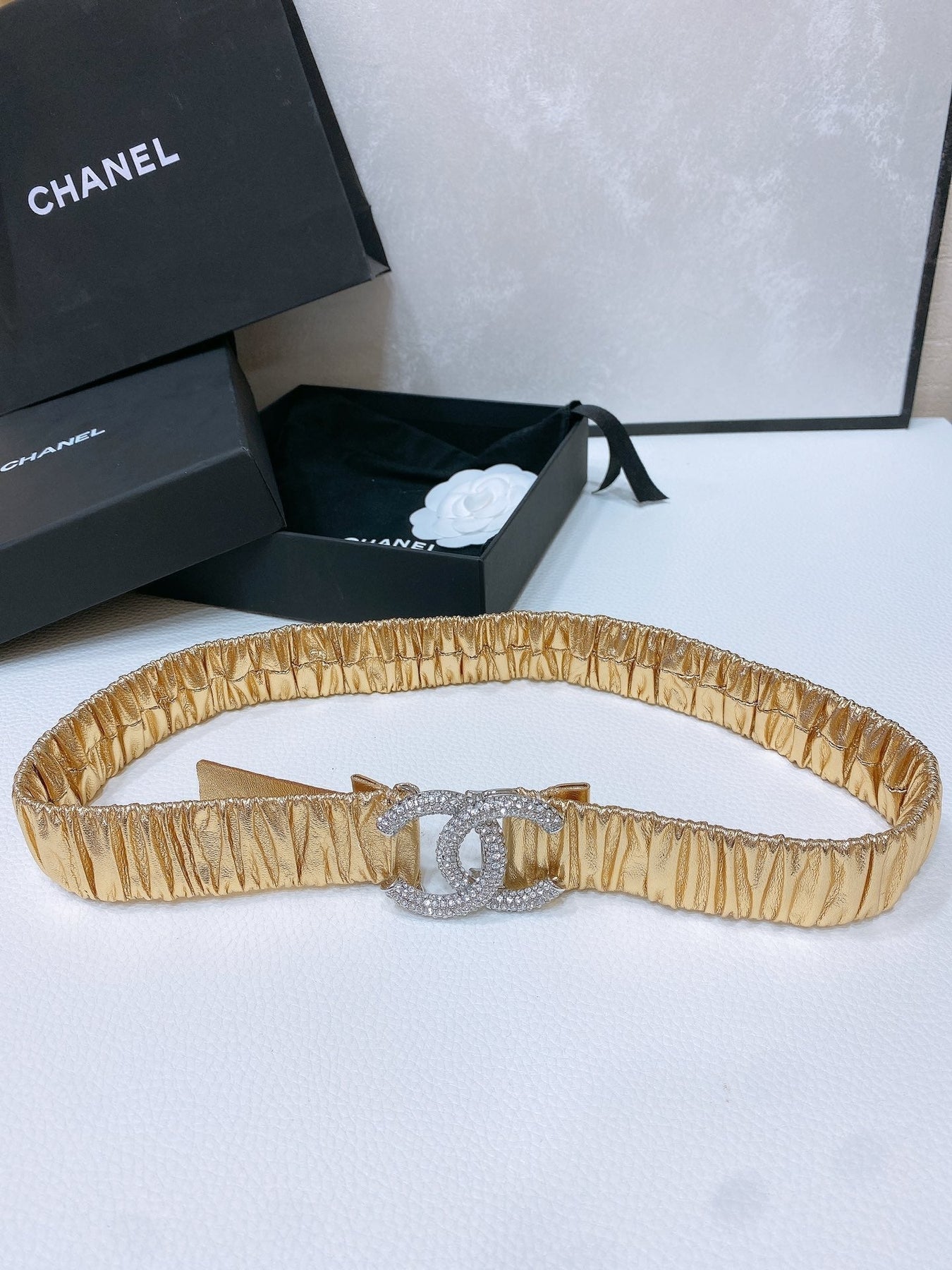 CC ELASTIC BELT 30MM IN GOLD CALFSKIN SILVER HARDWARE WITH RHINSTONES