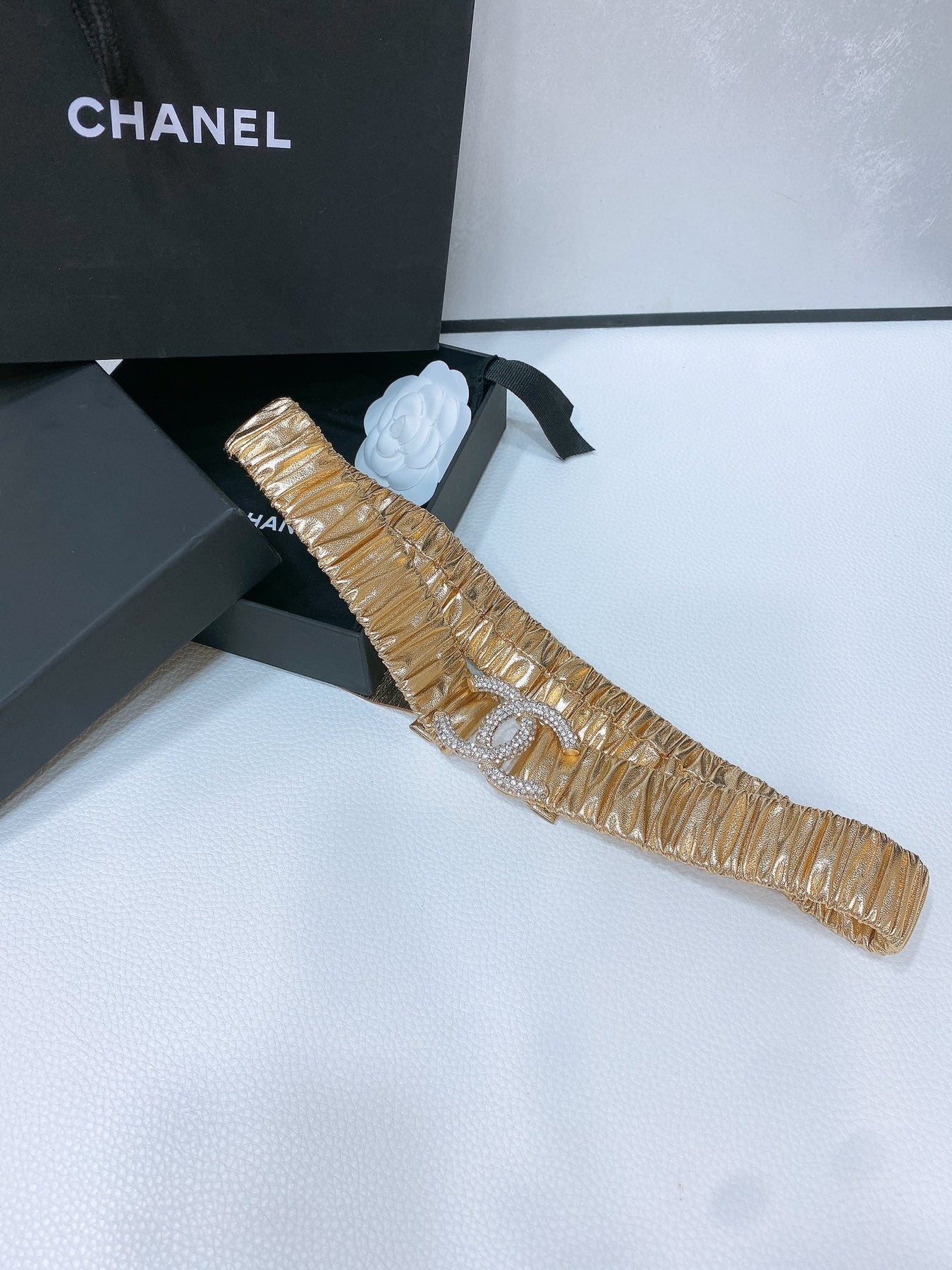 CC ELASTIC BELT 30MM IN GOLD CALFSKIN GOLD HARDWARE WITH RHINSTONES