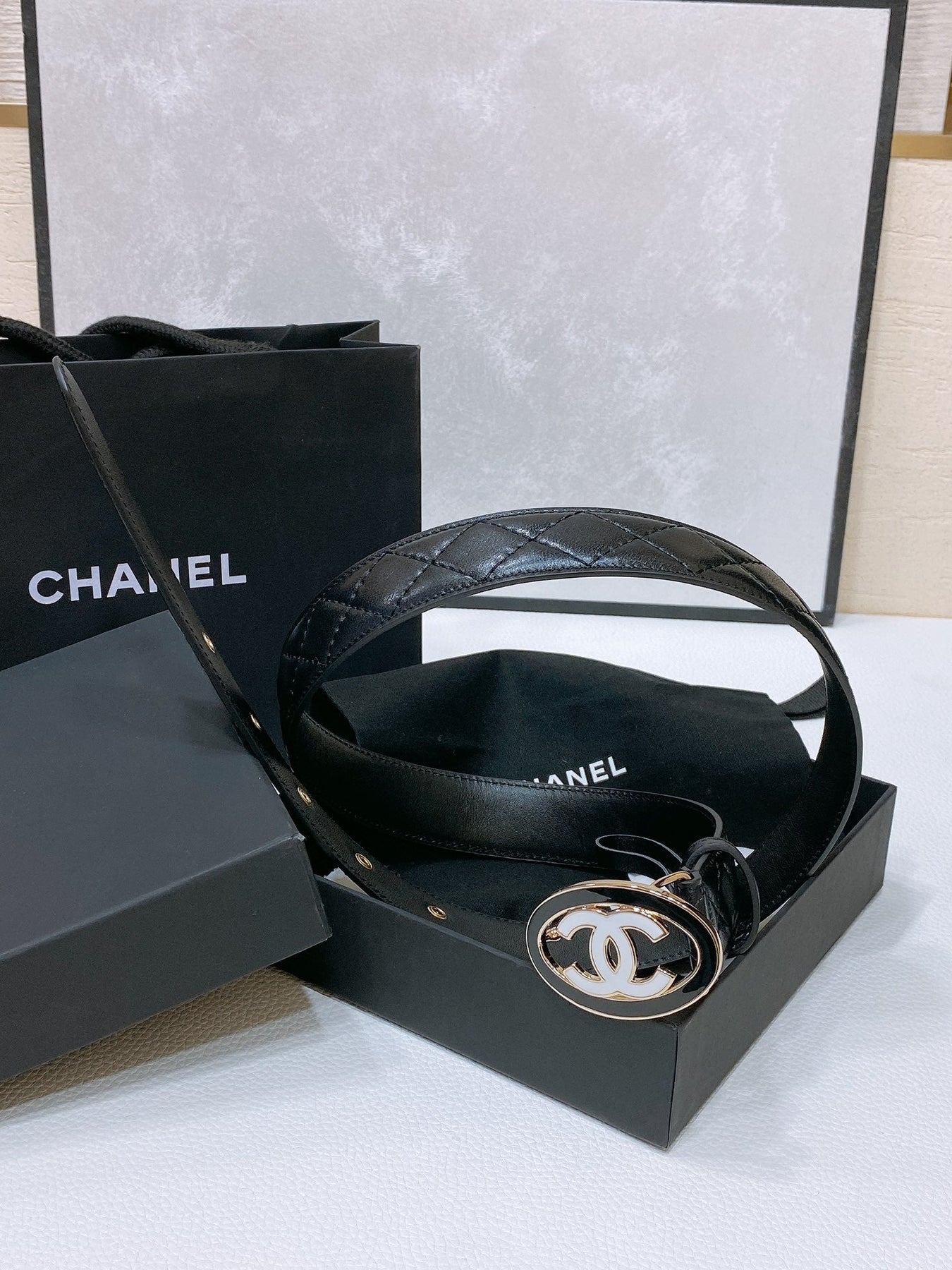 CC 30MM BELT IN BLACK EMBROIDERED CALFSKIN WHITE MIX BLACK METAL LOGO GOLD HARDWARE