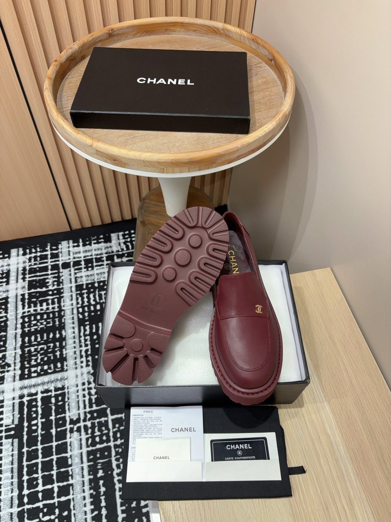 CC MOCCASINS IN BURGUNDY RED CALFSKIN