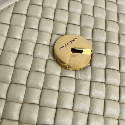 PATTI SHOULDER BAG 26 IN BLOND BEIGE LAMBSKIN